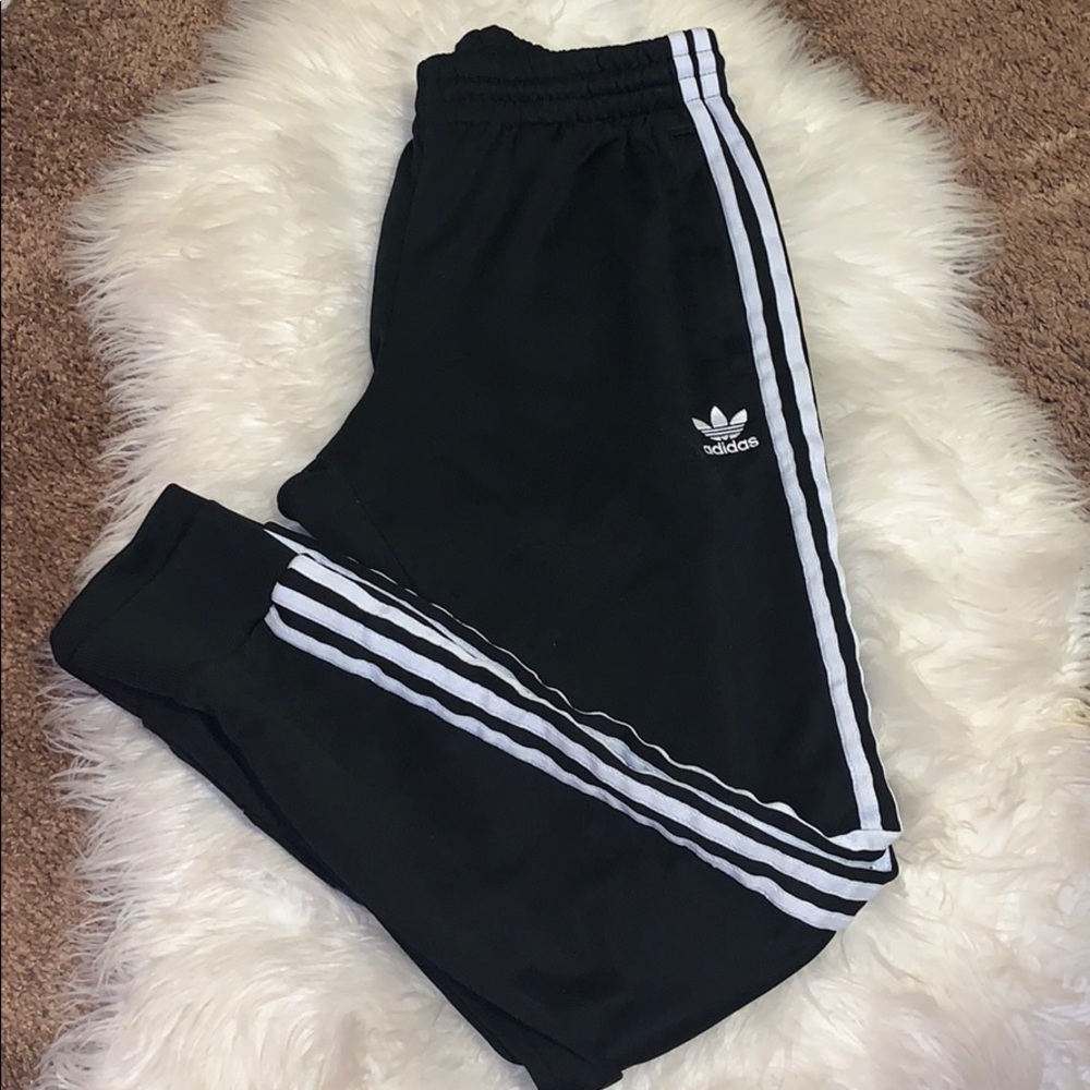 3 stripe Adidas scrunch ankle sweats